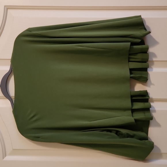 Crop cardigan top green Julian Taylor size 2X 3X great condition - Picture 5 of 5